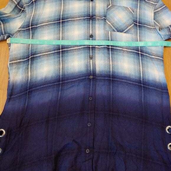 Justice Shirt Girls 18/20 XL Ombre Blue Plaid Button Flannel Button Down Top - Picture 7 of 8